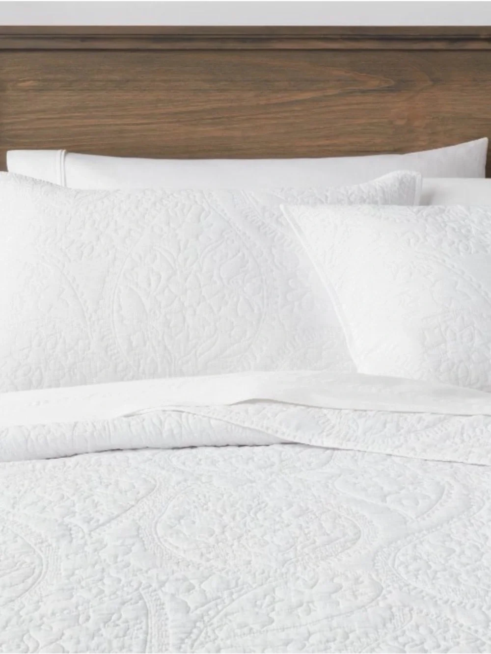 Twin/Twin Extra Long Garment Washed Paisley Stitch Quilt White - Threshold